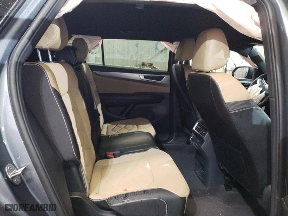 2024 Volkswagen Atlas Cross Sport 2.0T SE with VIN 1V2LE2CA2RC202122, listed as a Copart auction lot 82377044 with 21,184 mi miles and Salvage Title. Bid and sale history available at carsss.com. Image 12.