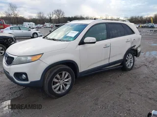 2011 Kia Sorento EX with VIN 5XYKU4A13BG003130, listed as a IAAI auction lot 41209337 with 162,058 mi miles. Bid and sale history available at carsss.com. Image 20.