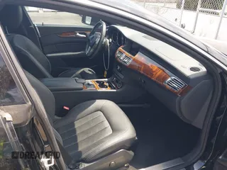 2012 Mercedes-Benz CLS 550 с VIN WDDLJ7DB5CA012311, выставлен на аукционе IAAI как лот 42465609 с пробегом 36 073 миль миль и . История ставок и продаж доступна на DreamBid. Изображение 5.