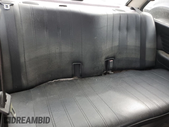 1988 BMW 3 Series z VIN WBAAB6400J8228236, wystawiony jako Copart lot #82770724 z przebiegiem 194 712 mil mil oraz Czysty tytuł • Clean title. Historia ofert i sprzedaży dostępna na DreamBid. Obrazek 10.