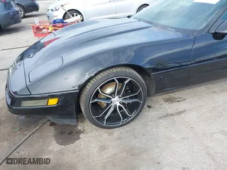 1995 Chevrolet Corvette with VIN 1G1YY32P3S5103855, listed as a IAAI auction lot 41853193 with 71,926 mi miles. Bid and sale history available at carsss.com. Image 17.