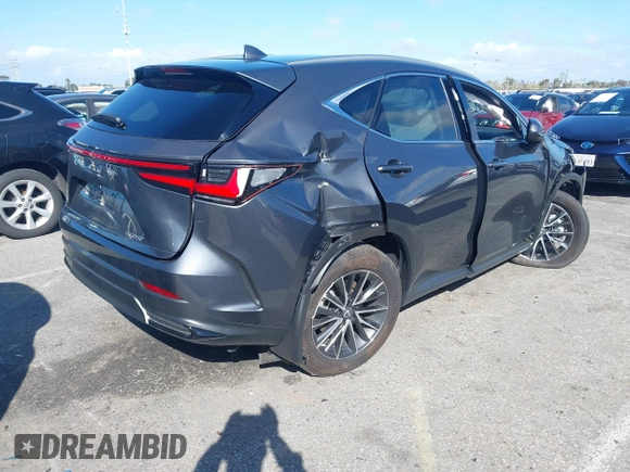 2023 Lexus NX 250 z VIN 2T2ADCAZXPC003877, wystawiony jako IAAI lot #41593097 z przebiegiem 14 597 mil mil oraz . Historia ofert i sprzedaży dostępna na DreamBid. Obrazek 4.