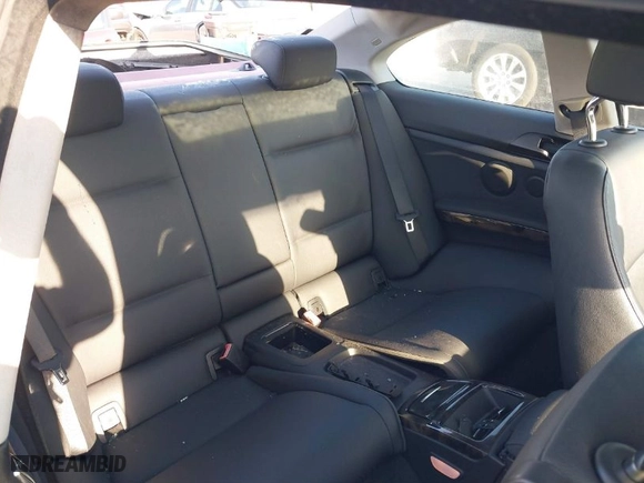 2009 BMW 3 Series 328i with VIN WBAWB33569P137264, listed as a IAAI auction lot 38951216 with 138,173 mi miles. Bid and sale history available at carsss.com. Image 8.
