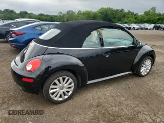 2008 Volkswagen Beetle SE with VIN 3VWRF31Y98M414685, listed as a Copart auction lot 64333685 with 30,116 mi miles and Salvage title. Bid and sale history available at DreamBid. Image 3.