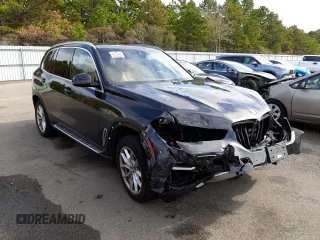 2021 BMW X5 xDrive40i with VIN 5UXCR6C0XM9G86066, listed as a Copart auction lot 63707302 with 12,270 mi miles. Bid and sale history available at carsss.com. Image 1.