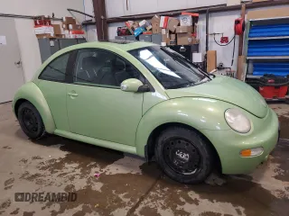 2003 Volkswagen New Beetle Coupe GLS with VIN 3VWCK21C63M441061, listed as a Copart auction lot 43538955 with 222,962 mi miles and Clean Title. Bid and sale history available at carsss.com. Image 4.