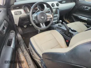 2015 Ford Mustang GT Premium z VIN 1FATP8FF9F5389998, wystawiony jako Copart lot #65453125 z przebiegiem 89 034 mil mil oraz Szkoda całkowita • Salvage title. Historia ofert i sprzedaży dostępna na DreamBid. Obrazek 8.