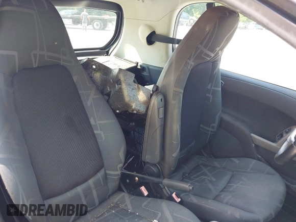 2010 Smart fortwo Pure with VIN WMEEJ3BA0AK373668, listed as a IAAI auction lot 42675428 with 139,616 mi miles and . Bid and sale history available at DreamBid. Image 8.