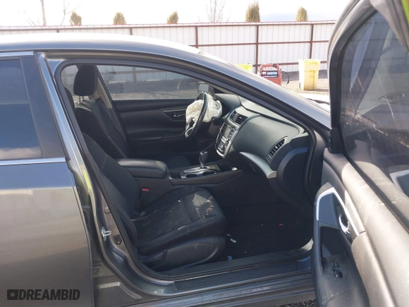 2018 Nissan Altima 2.5 SR with VIN 1N4AL3APXJC123240, listed as a IAAI auction lot 41808689 with 111,920 mi miles. Bid and sale history available at carsss.com. Image 5.