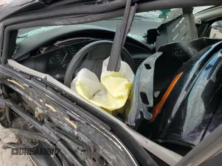 2000 Saturn SL with VIN 1G8ZK5274YZ145472, listed as a Copart auction lot 42871945 with Not provided miles and Salvage title. Bid and sale history available at DreamBid. Image 8.