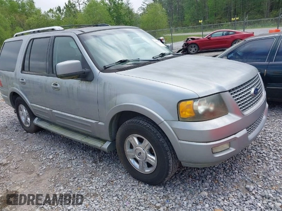 2006 Ford Expedition Limited with VIN 1FMFU19556LA74049, listed as a IAAI auction lot 41932565 with 297,516 mi miles. Bid and sale history available at carsss.com. Image 1.