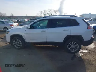 2019 Jeep Cherokee Latitude with VIN 1C4PJMCX2KD356537, listed as a IAAI auction lot 41197817 with 134,043 mi miles. Bid and sale history available at carsss.com. Image 14.