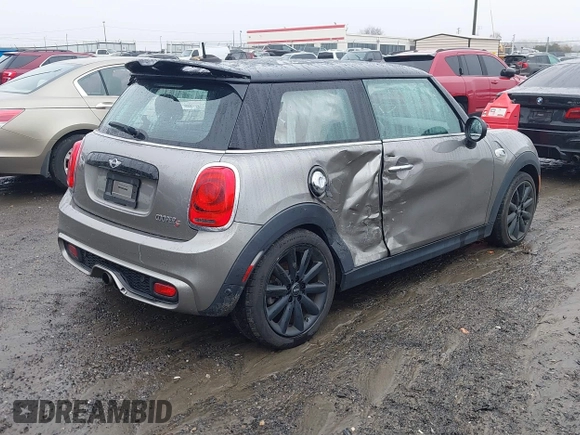 2018 MINI Hardtop Cooper S with VIN WMWXP7C59J2A47723, listed as a IAAI auction lot 41497829 with 31,461 mi miles and . Bid and sale history available at DreamBid. Image 4.