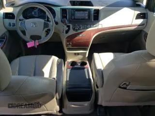 2013 Toyota Sienna XLE AAS with VIN 5TDYK3DC0DS340612, listed as a Copart auction lot 53002985 with 171,731 mi miles and Salvage Title. Bid and sale history available at carsss.com. Image 8.