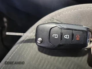 2020 Ford Escape S с VIN 1FMCU0F63LUB62520, выставлен на аукционе IAAI как лот 42726884 с пробегом 258 258 миль миль и . История ставок и продаж доступна на DreamBid. Изображение 24.