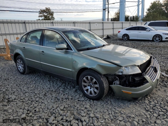 2003 Volkswagen Passat GLS with VIN WVWPD63B23P040532, listed as a Copart auction lot 75184604 with 132,001 mi miles and Salvage Title. Bid and sale history available at carsss.com. Image 4.