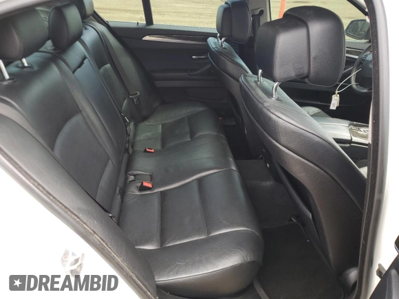 2013 BMW 5 Series 528i xDrive с VIN WBAXH5C56DD111921, выставлен на аукционе Copart как лот 57354925 с пробегом 86 791 миль миль и Списание • Salvage title. История ставок и продаж доступна на DreamBid. Изображение 10.