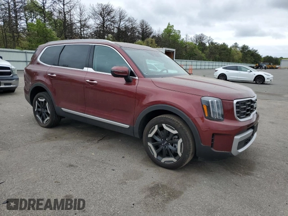2023 Kia Telluride S z VIN 5XYP6DGC9PG392131, wystawiony jako Copart lot #57106315 z przebiegiem 9 888 mil mil oraz Szkoda całkowita • Salvage title. Historia ofert i sprzedaży dostępna na DreamBid. Obrazek 4.