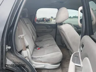 2007 Chevrolet Tahoe LS z VIN 1GNFC13C37J395803, wystawiony jako IAAI lot #42068163 z przebiegiem 273 156 mil mil oraz . Historia ofert i sprzedaży dostępna na DreamBid. Obrazek 8.