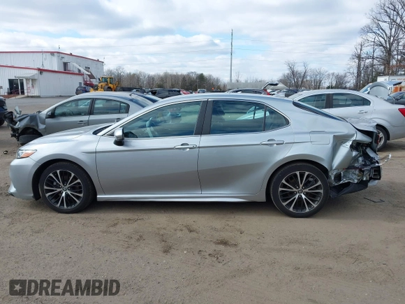 2020 Toyota Camry SE with VIN 4T1G11AKXLU941014, listed as a IAAI auction lot 41623517 with 109,172 mi miles. Bid and sale history available at carsss.com. Image 14.