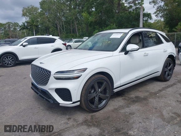 2025 Genesis GV70 Sport with VIN 5NMMCDTC3SH033082, listed as a IAAI auction lot 42116975 with 1,337 mi miles and . Bid and sale history available at DreamBid. Image 17.