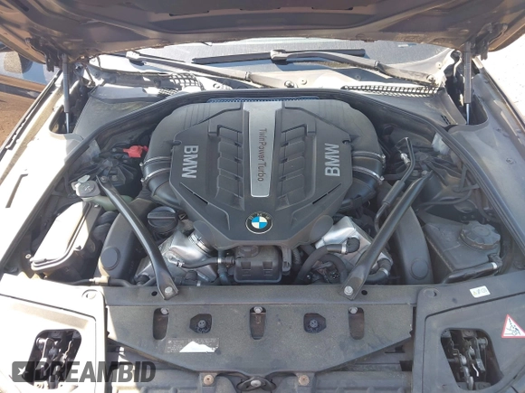 2013 BMW 5 Series 550i with VIN WBAFR9C50DDX81156, listed as a IAAI auction lot 42015608 with 99,962 mi miles and . Bid and sale history available at carsss.com. Image 10.