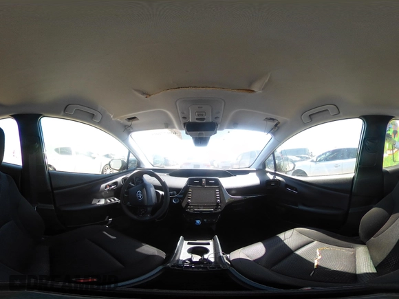 2020 Toyota Prius L Eco z VIN JTDKARFU1L3117772, wystawiony jako IAAI lot #40077005 z przebiegiem 71 892 mil mil oraz . Historia ofert i sprzedaży dostępna na DreamBid. Obrazek 20.