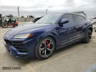 2021 Lamborghini Urus with VIN ZPBUA1ZL0MLA13913, listed as a Copart auction lot 53748385 with 31,001 mi miles and Salvage Title. Bid and sale history available at carsss.com. Image 1.