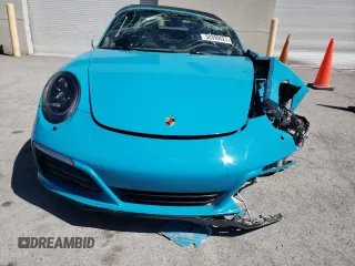 2017 Porsche 911 4S with VIN WP0BB2A9XHS136860, listed as a Copart auction lot 58390023 with 18,316 mi miles. Bid and sale history available at carsss.com. Image 5.