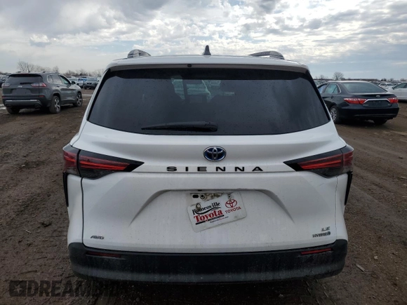 2021 Toyota Sienna LE z VIN 5TDBSKFC4MS022005, wystawiony jako Copart lot #50769965 z przebiegiem 108 694 mil mil oraz Szkoda całkowita • Salvage title. Historia ofert i sprzedaży dostępna na DreamBid. Obrazek 6.