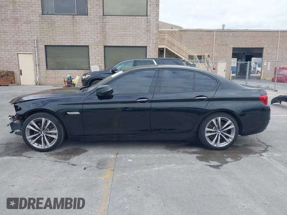 2016 BMW 5 Series 528i with VIN WBA5A5C50GD527995, listed as a IAAI auction lot 42110252 with 78,580 mi miles. Bid and sale history available at carsss.com. Image 15.