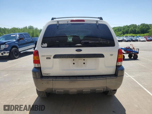 2006 Ford Escape XLT z VIN 1FMYU93176KB98889, wystawiony jako Copart lot #56388425 z przebiegiem 149 002 mil mil oraz Szkoda całkowita • Salvage title. Historia ofert i sprzedaży dostępna na DreamBid. Obrazek 6.