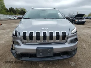 2015 Jeep Cherokee Latitude z VIN 1C4PJMCS2FW684703, wystawiony jako Copart lot #55116625 z przebiegiem 154 049 mil mil oraz Szkoda całkowita • Salvage title. Historia ofert i sprzedaży dostępna na DreamBid. Obrazek 5.