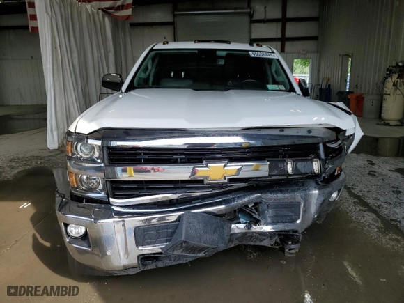 2015 Chevrolet Silverado 2500HD Built After Aug 14 LTZ with VIN 1GC1KWE80FF187987, listed as a Copart auction lot 65638444 with NaN miles and Salvage Title. Bid and sale history available at carsss.com. Image 5.