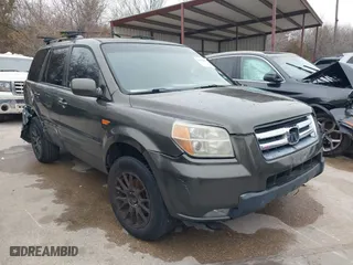2006 Honda Pilot EX-L with VIN 5FNYF28556B010384, listed as a IAAI auction lot 41380835 with 233,359 mi miles. Bid and sale history available at carsss.com. Image 1.