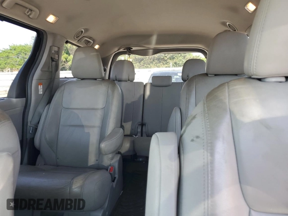 2016 Toyota Sienna Limited с VIN 5TDDK3DC0GS136248, выставлен на аукционе Copart как лот 63476815 с пробегом 131 970 миль миль и Списание • Salvage title. История ставок и продаж доступна на DreamBid. Изображение 10.