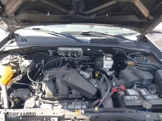 2008 Ford Escape Limited with VIN 1FMCU04188KE20184, listed as a IAAI auction lot 41809075 with 158,116 mi miles. Bid and sale history available at carsss.com. Image 10.