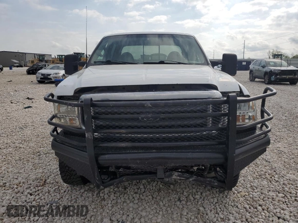 2001 Ford Super Duty F-250 XL with VIN 1FTNW21F11EA94638, listed as a Copart auction lot 52372155 with 363,199 mi miles and Salvage Title. Bid and sale history available at carsss.com. Image 5.