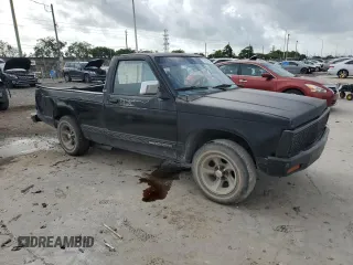 1992 GMC Sonoma with VIN 1GTCS14Z7N8518444, listed as a Copart auction lot 73292294 with 184,932 mi miles and Salvage Title. Bid and sale history available at carsss.com. Image 4.