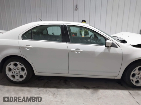 2010 Ford Fusion SE with VIN 3FAHP0HAXAR381861, listed as a IAAI auction lot 42021542 with 103,034 mi miles and . Bid and sale history available at carsss.com. Image 13.
