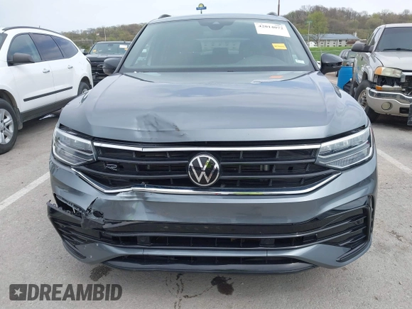 2023 Volkswagen Tiguan SE R-Line Black с VIN 3VVCB7AX5PM039767, выставлен на аукционе IAAI как лот 42014072 с пробегом 18 424 миль миль и . История ставок и продаж доступна на DreamBid. Изображение 13.