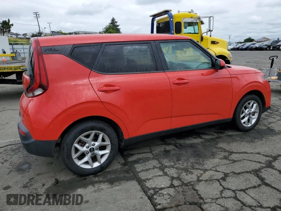 2022 Kia Soul LX with VIN KNDJ23AU8N7158876, listed as a Copart auction lot 53147065 with 64,442 mi miles and Clean Title. Bid and sale history available at DreamBid. Image 3.