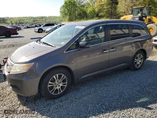 2013 Honda Odyssey EX with VIN 5FNRL5H46DB035944, listed as a Copart auction lot 52522905 with 139,845 mi miles and Clean Title. Bid and sale history available at carsss.com. Image 1.