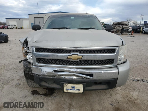 2010 Chevrolet Silverado 1500 LS with VIN 1GCSCREA3AZ173370, listed as a Copart auction lot 46848695 with 88,374 mi miles and Salvage Title. Bid and sale history available at carsss.com. Image 5.