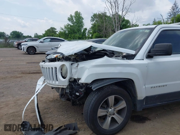 2016 Jeep Patriot Latitude with VIN 1C4NJRFB5GD674048, listed as a IAAI auction lot 42502023 with 128,127 mi miles and . Bid and sale history available at DreamBid. Image 6.