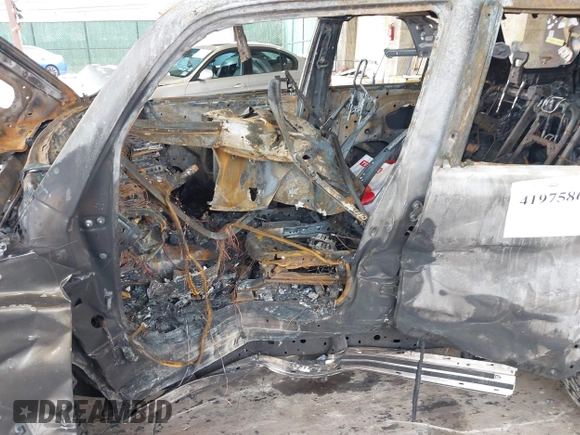 2021 Toyota 4Runner TRD Off Road Premium z VIN JTERU5JR3M5844835, wystawiony jako IAAI lot #41975869 z przebiegiem 14 892 mil mil oraz . Historia ofert i sprzedaży dostępna na DreamBid. Obrazek 19.