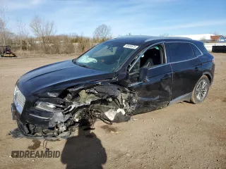 2019 Lincoln Nautilus Select z VIN 2LMPJ8K91KBL62734, wystawiony jako Copart lot #48404675 z przebiegiem 69 293 mil mil oraz Szkoda całkowita • Salvage title. Historia ofert i sprzedaży dostępna na DreamBid. Obrazek 1.