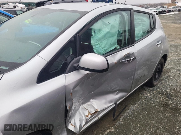 2016 Nissan LEAF SL with VIN 1N4BZ0CP7GC313598, listed as a Copart auction lot 48732505 with 91,069 mi miles and Salvage Title. Bid and sale history available at carsss.com. Image 7.