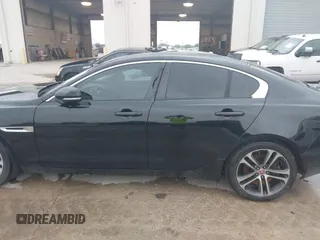 2017 Jaguar XE 35t Premium with VIN SAJAJ4BV8HA967951, listed as a IAAI auction lot 42032927 with 1 mi miles. Bid and sale history available at carsss.com. Image 14.