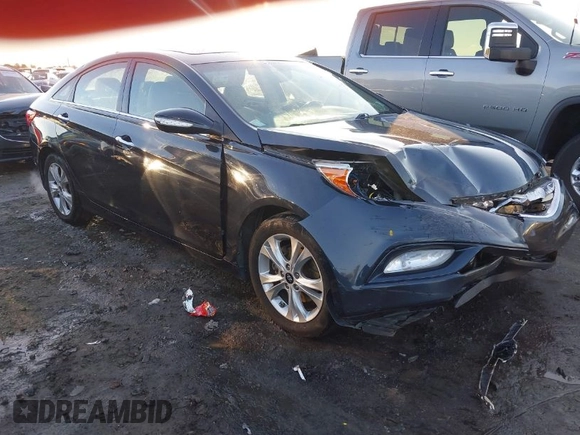 2011 Hyundai Sonata SE with VIN 5NPEC4AC2BH170895, listed as a IAAI auction lot 41359103 with 215,914 mi miles. Bid and sale history available at carsss.com. Image 1.